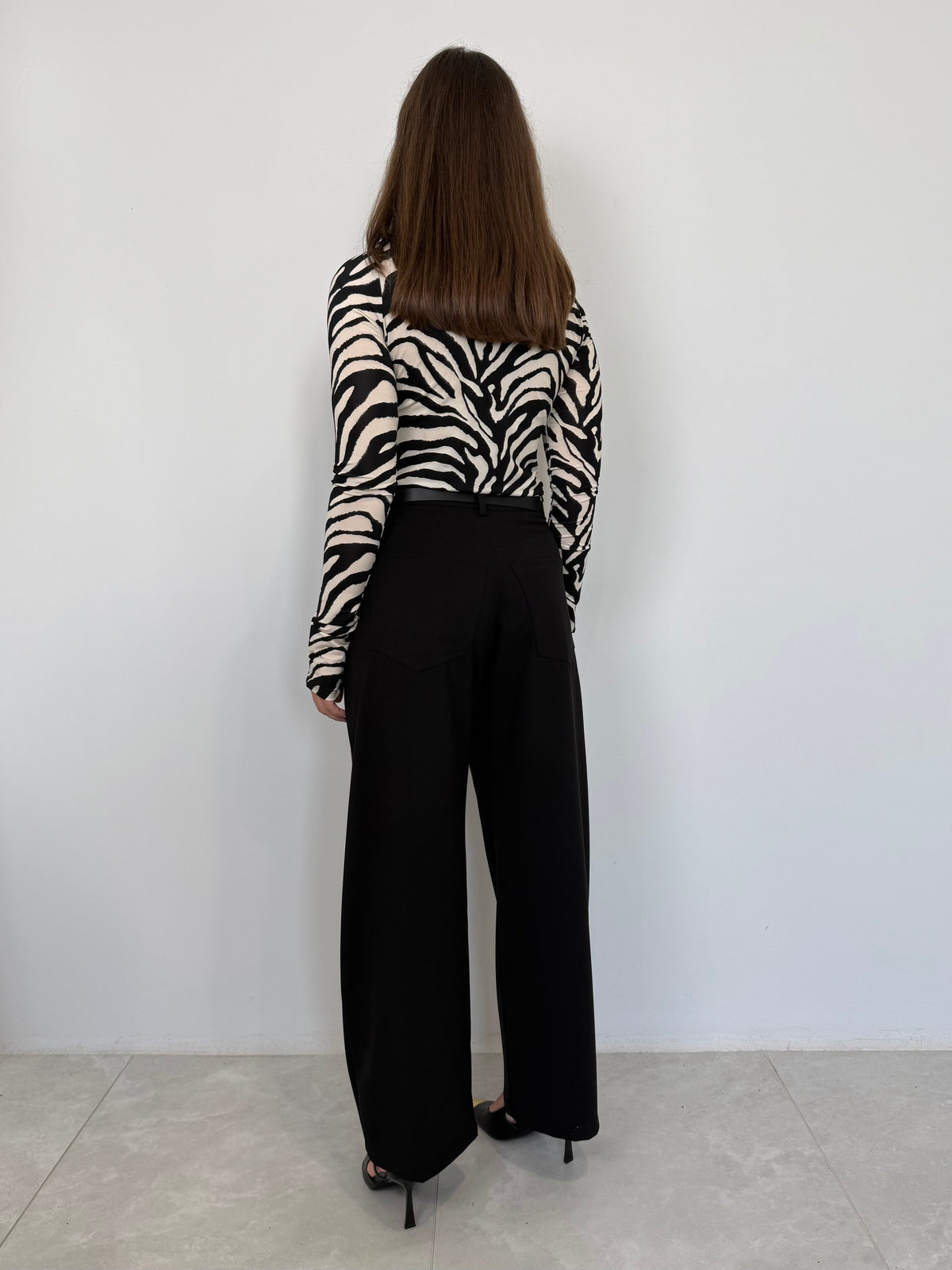 Tensione In - Pantalone barrel nero
