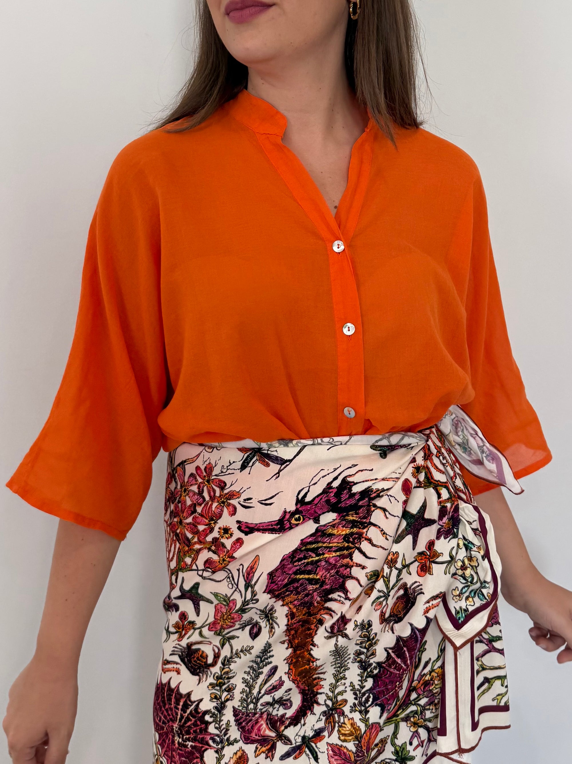 Tensione in - Camicia in mussola di cotone papaya