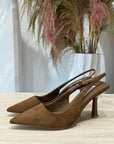 Decollettè in suede camel
