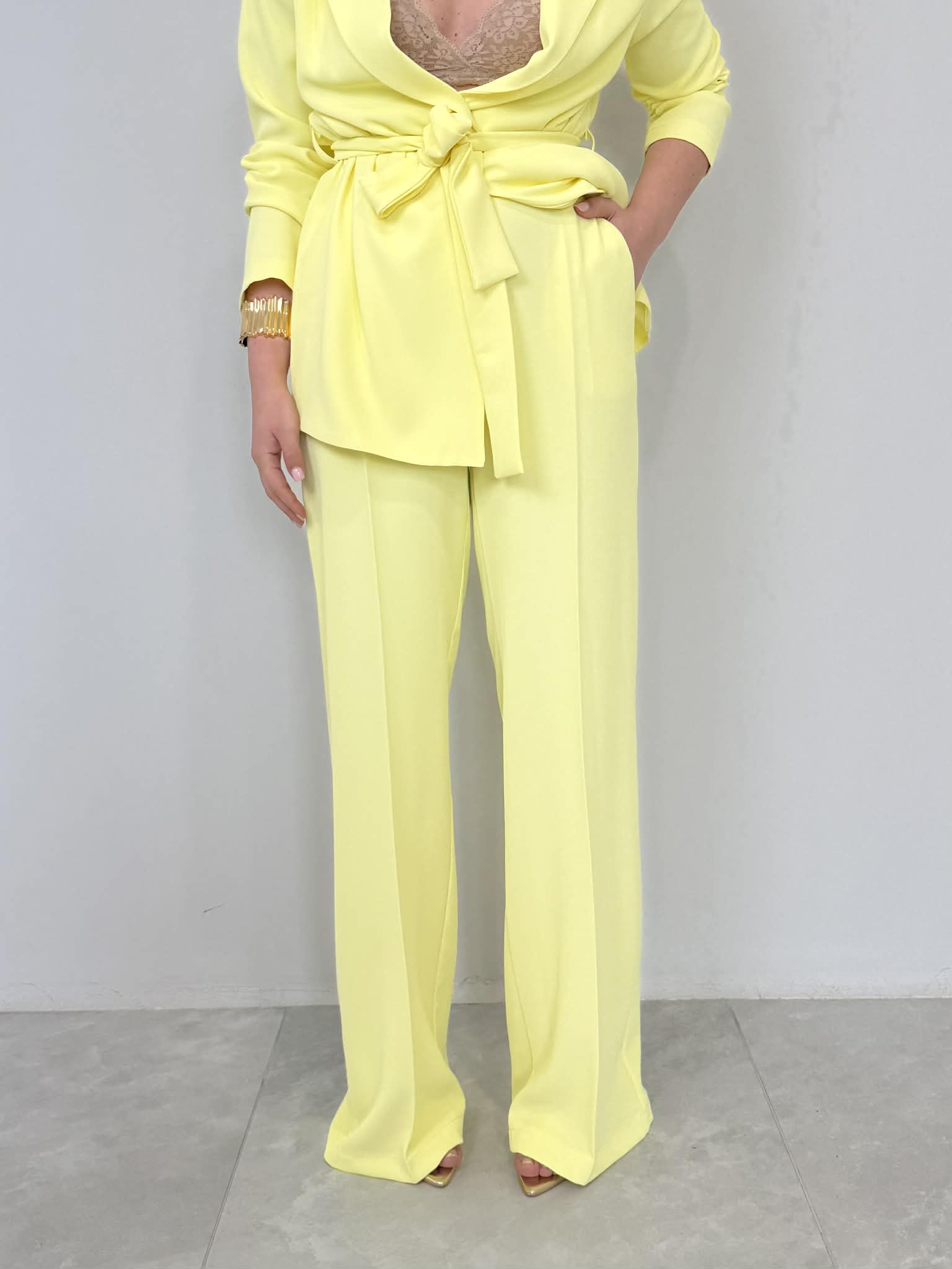 SusyMix - Completo fluido con fusciacca giallo